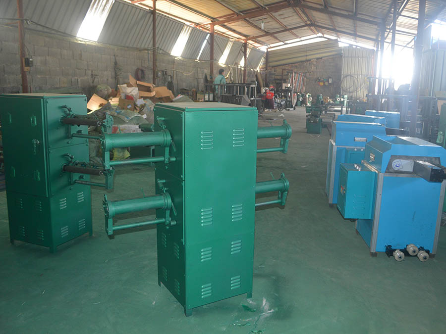 四錠無捻粗紗機